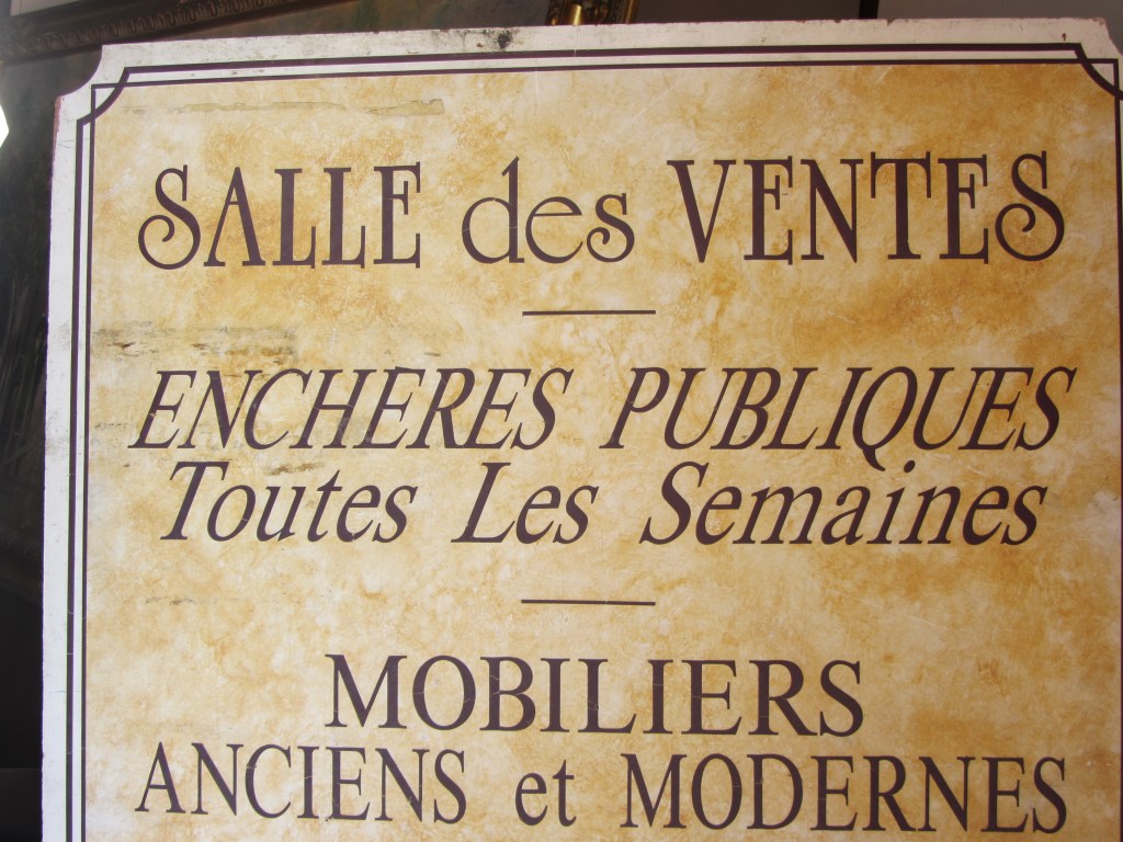 Beaulieu sur mer - the auction room is a fun place to visit