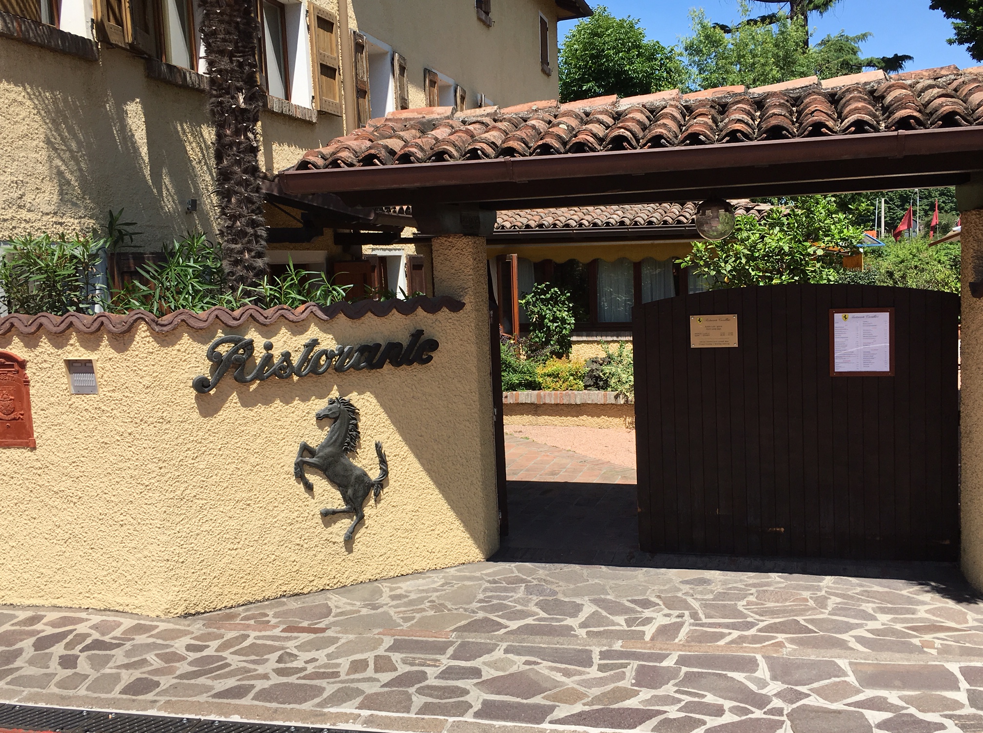 Ferrari Driving - Maranello and Modena - www.grand-tourist.com