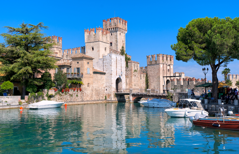 Sirmione - draw bridge