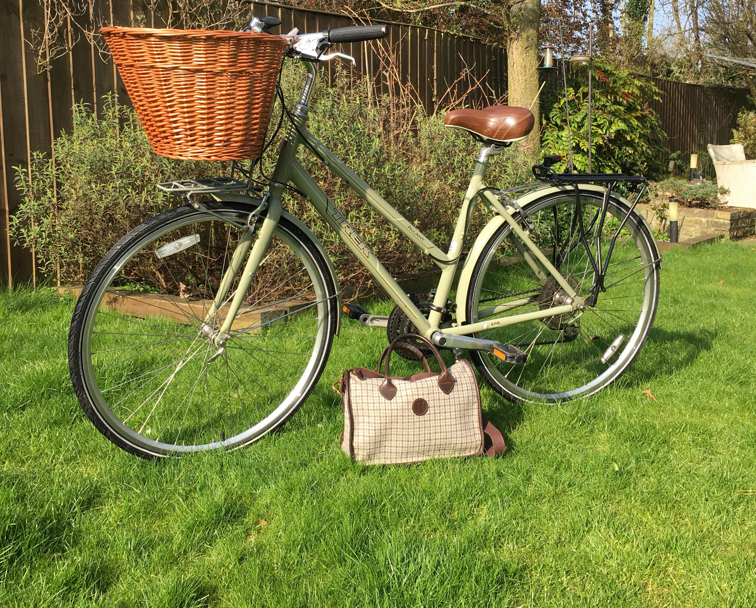The Educated Traveller's sturdy Herdwick Hand Bag - going strong!