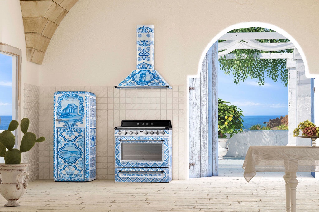 SMEG - D&G super stylish kitchen equipment - https://wp.me/p5eFNn-3v8