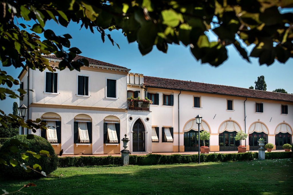 Be inspired at our Writer's Retreat in the glorious Veneto region, 08-15 September, 2019 - https://wp.me/p5eFNn-3DV