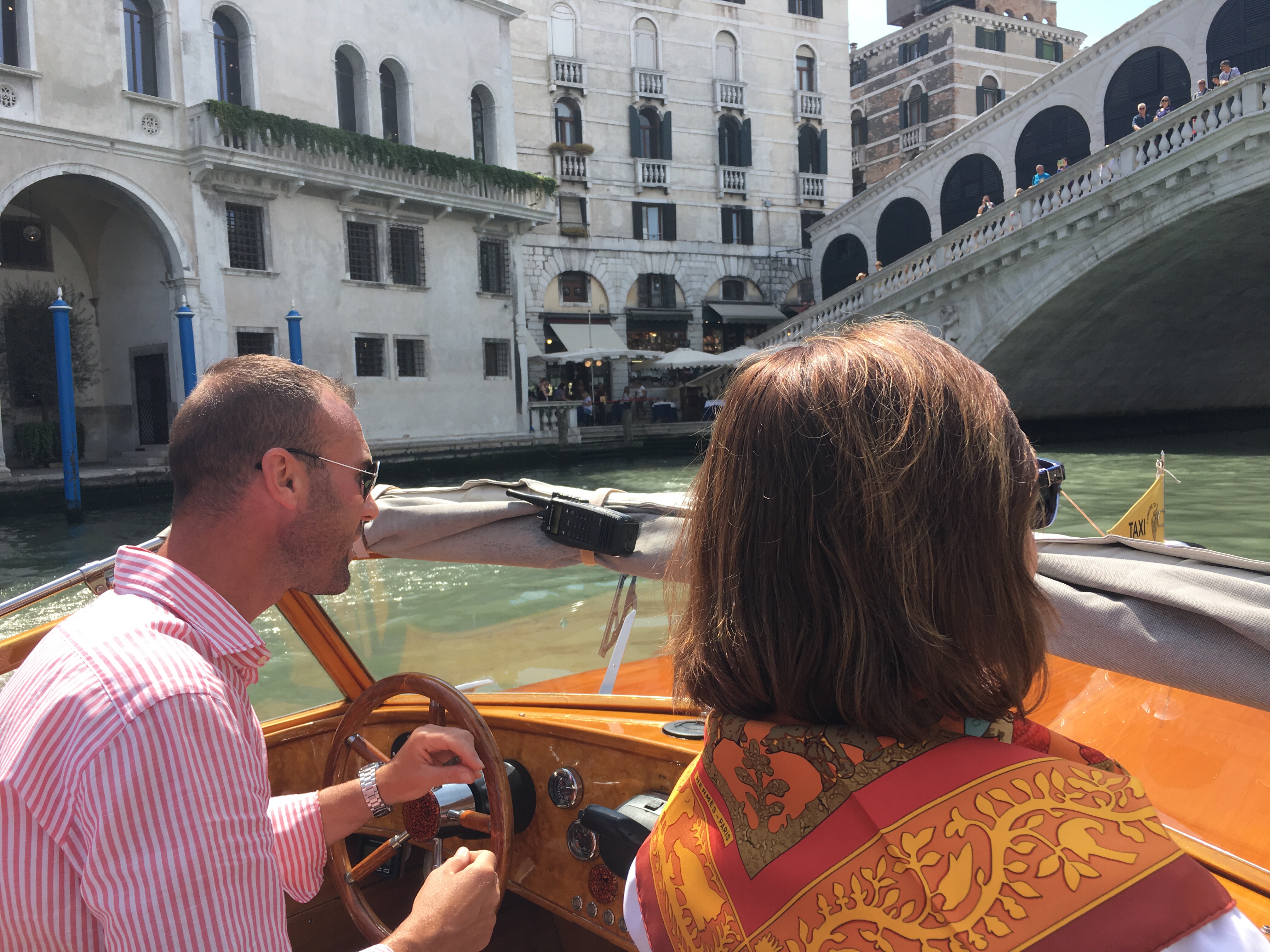 Trudy Dujardin approaching the Rialto Bridge - enjoying www.grand-tourist.com experience