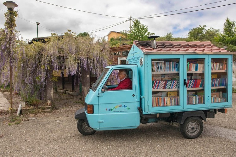 Antonio La Cava - the smallest library in Italy - https://wp.me/p5eFNn-4nb
