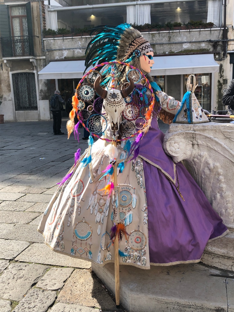 Carnevale - Native American Indian inspiration, feathers and dream catcher
