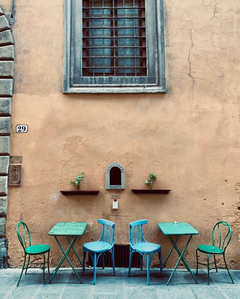 Florence - wine window at Babae, Via Santo Spirito