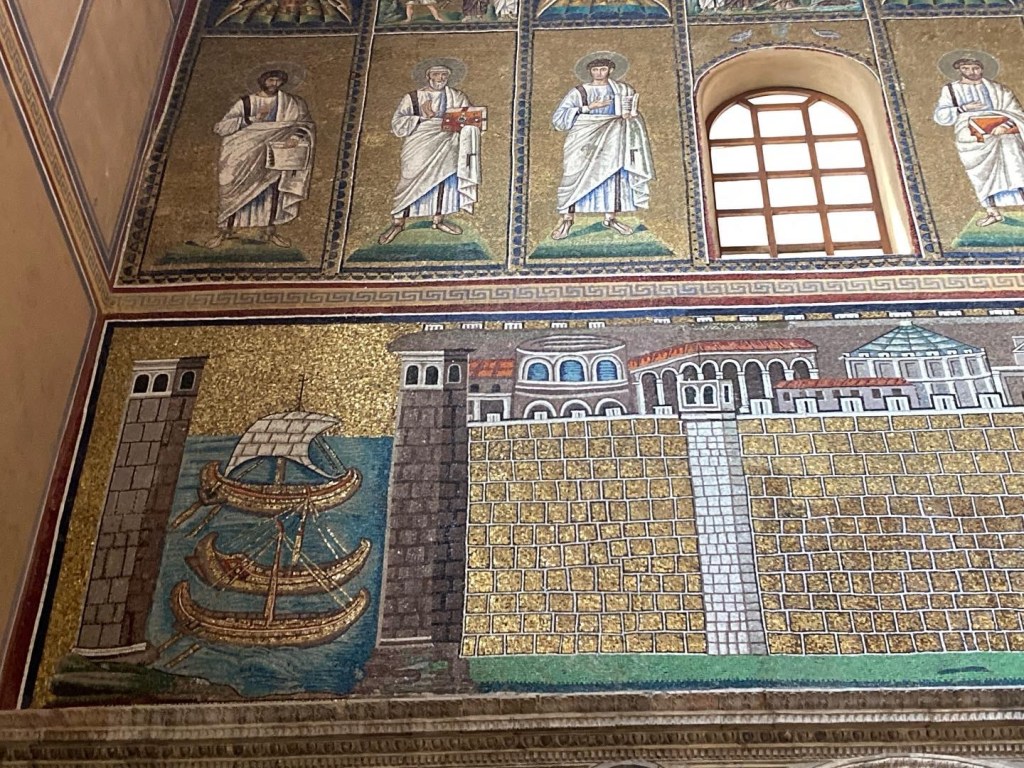 San Apollinare Nuovo, Ravenna - depiction of the Roman port of Classe c. 6th century