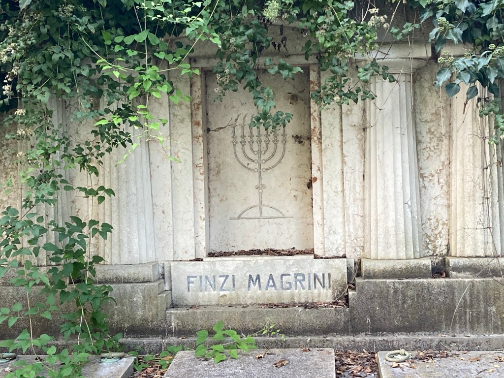 Memorial stones at the Jewish Cemetery, Ferrara
www.educated-traveller.com